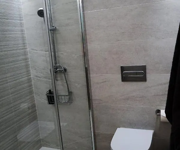 Turistico Hermanos Infantes 에스테포나