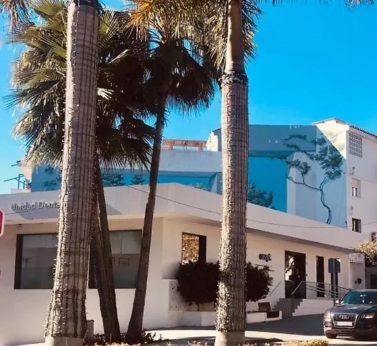 Turistico Hermanos Infantes * Estepona